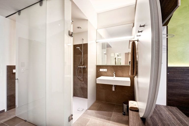 Badezimmer marchtrenk innenarchitektur eeeHotel