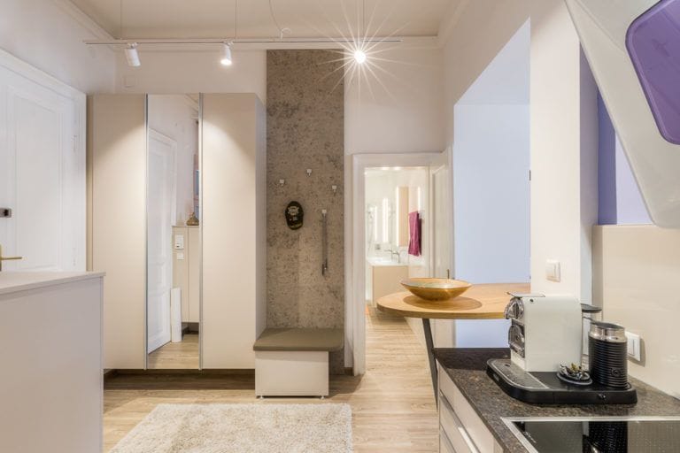 Garderobe Innsbruck Renovierung Sumhammer