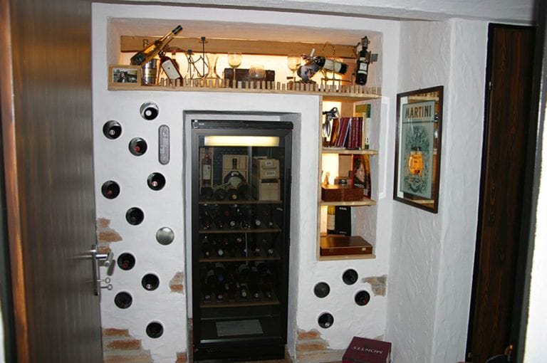 Kellerbar Salzburg Innenarchitektur Stoellinger