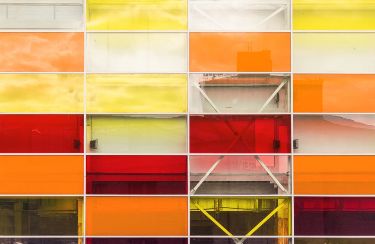 Farbige rechteckige Spiegelfliesen