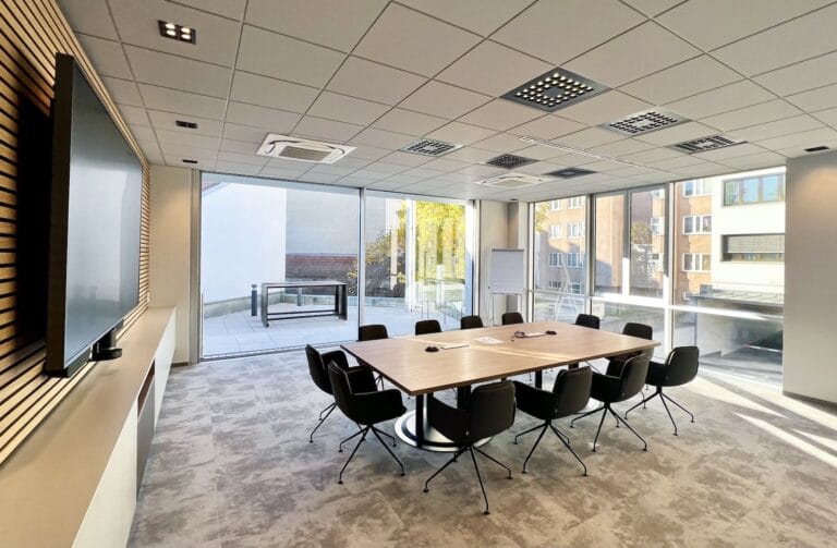 Besprechungsraum "Fassade" bei AluKönigStahl