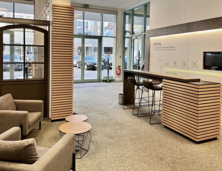 Firmengebäude AluKönigStahl mit neuem Digitalraum