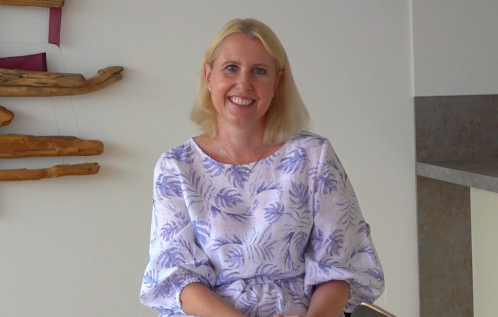 Kundin aus Wien in ihrer neuen Penthouse-Wohnung